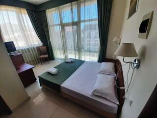 Гостевой дом Манополис Геленджик Двухместный номер с 1 кроватью и балконом-1