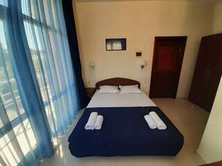 Гостевой дом Манополис Геленджик Двухместный номер с 1 кроватью и балконом-7